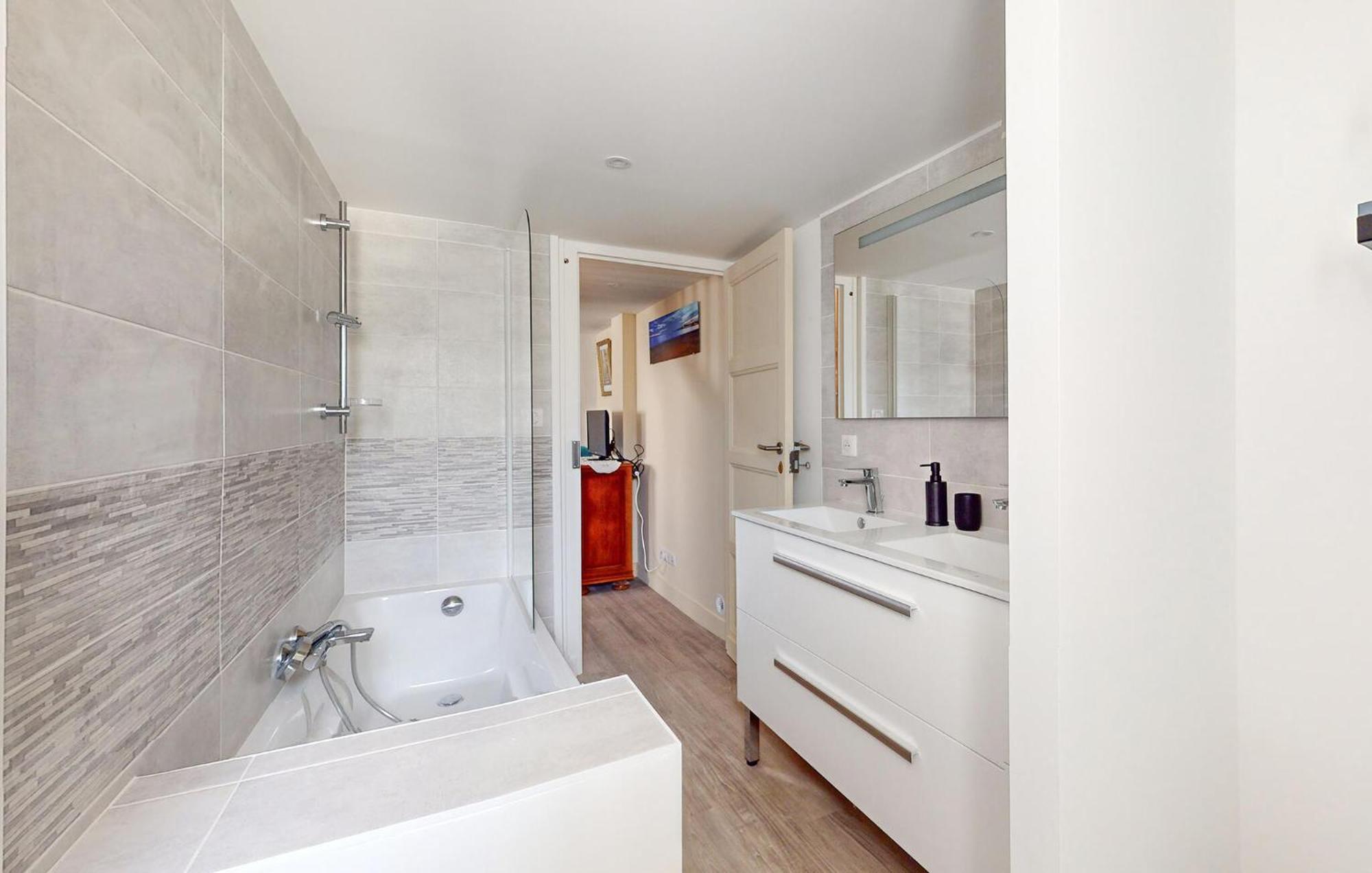 3 Bedroom Amazing In *