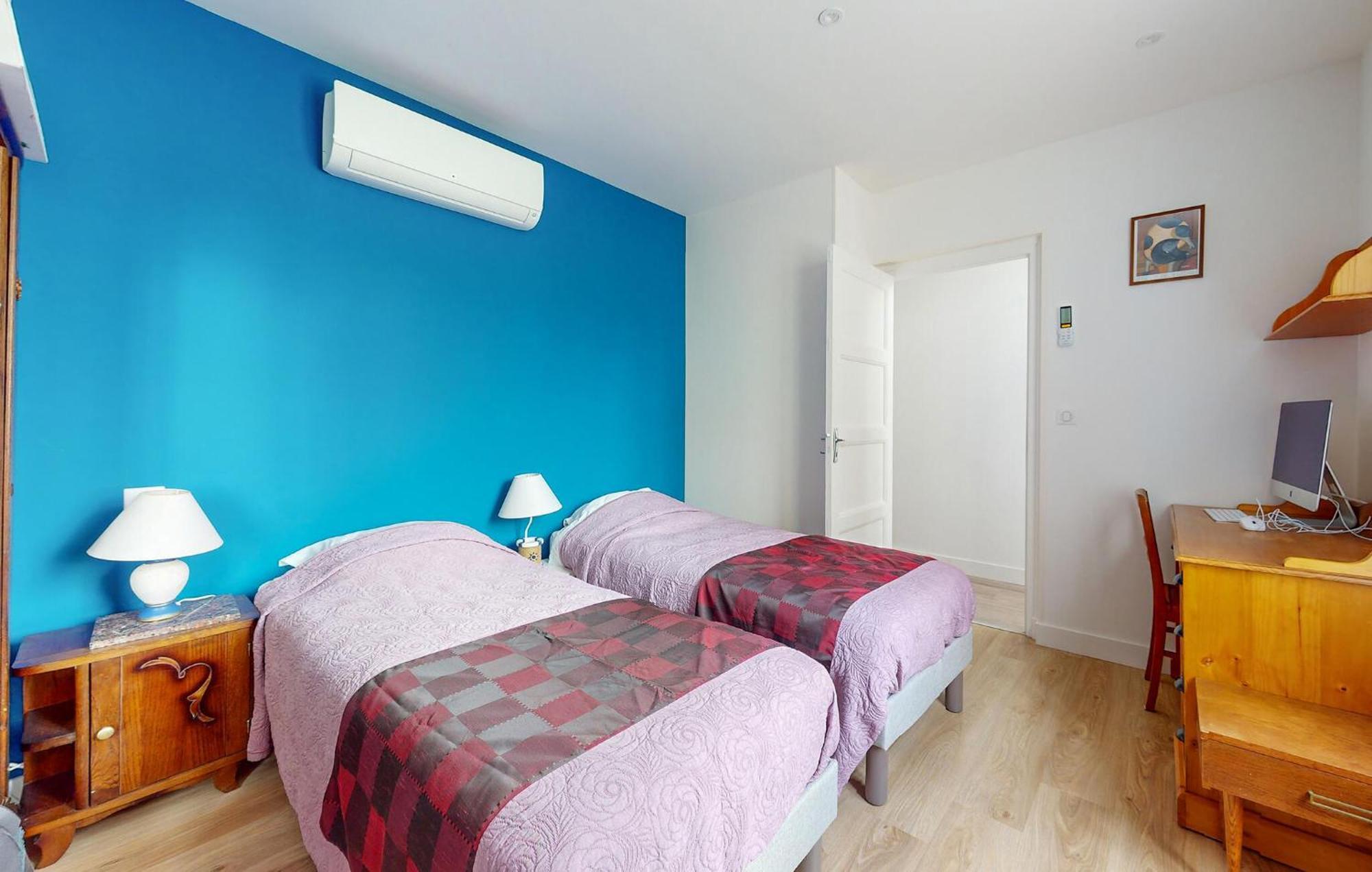 Hébergement de vacances 3 Bedroom Amazing In Royan